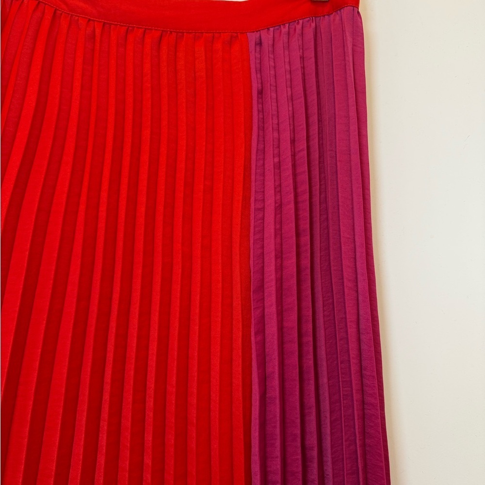 Scoop Red and Pink Pleated Women's Colorblock Skirt - Picture 2 of 8